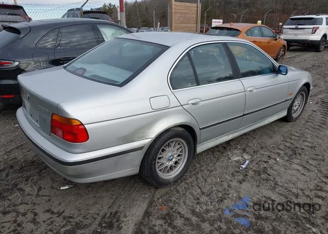 1999 BMW 528Ia из США, поврежденный, VIN WBADM6333XBY26433